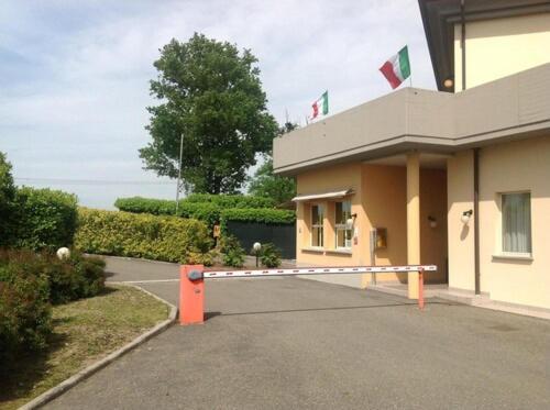 Hotel Motel Fiore Fiorenzuola dʼArda Extérieur photo