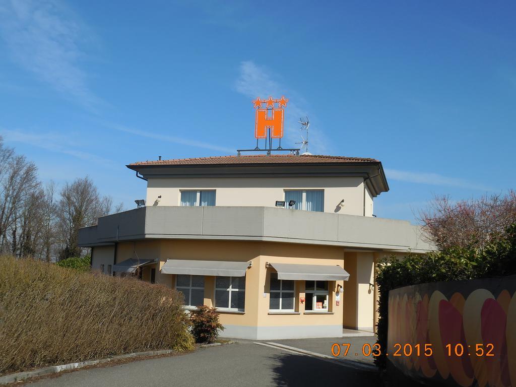 Hotel Motel Fiore Fiorenzuola dʼArda Extérieur photo