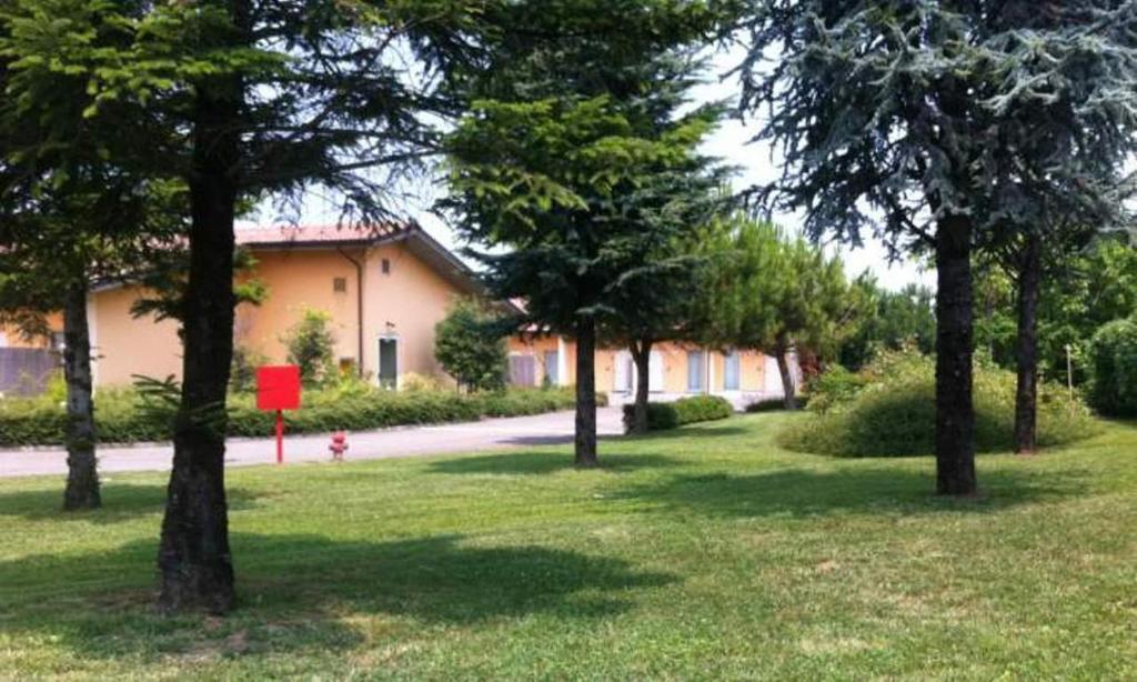 Hotel Motel Fiore Fiorenzuola dʼArda Extérieur photo